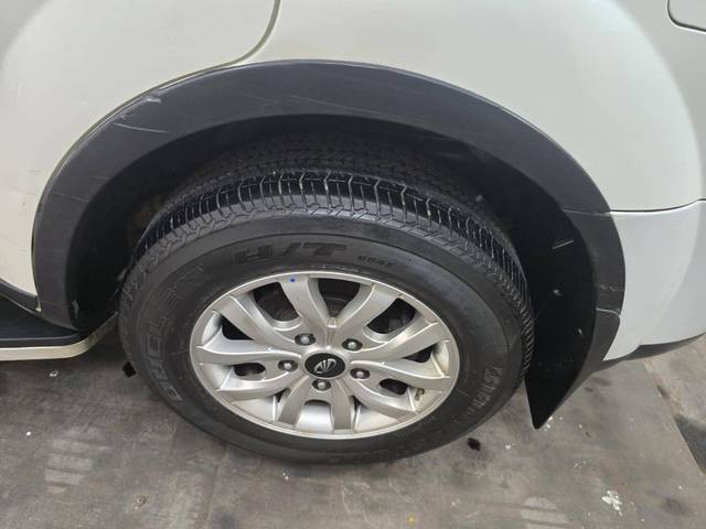 https://images10.gaadi.com/usedcar_image/4513424/original/processed_06bb401ccc775f21ffbf61556de61f00.jpg?imwidth=6402