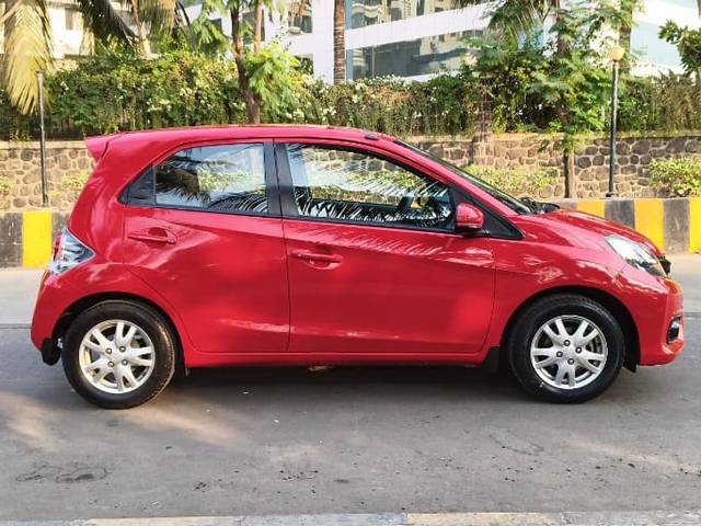 https://images10.gaadi.com/usedcar_image/4513428/original/4cd33fa79acb45175ac1703127f3da4c.jpeg?imwidth=6401