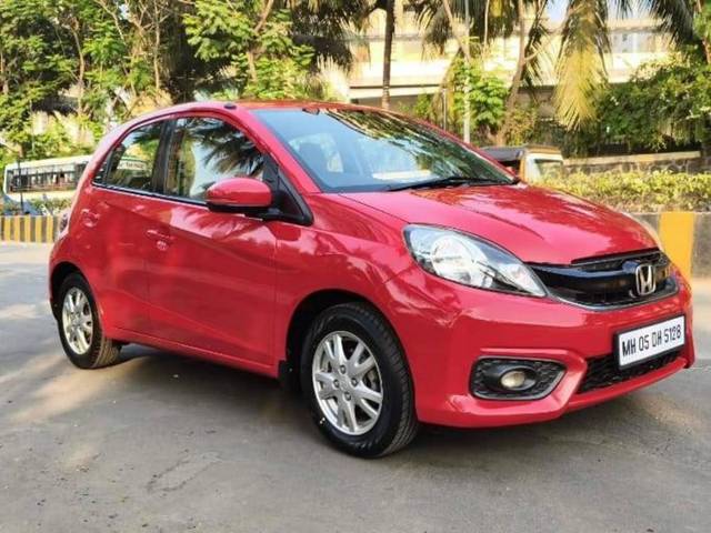 https://images10.gaadi.com/usedcar_image/4513428/original/processed_b1170dcfcb4d7e8375cacf8a979e073a.jpeg?imwidth=6400