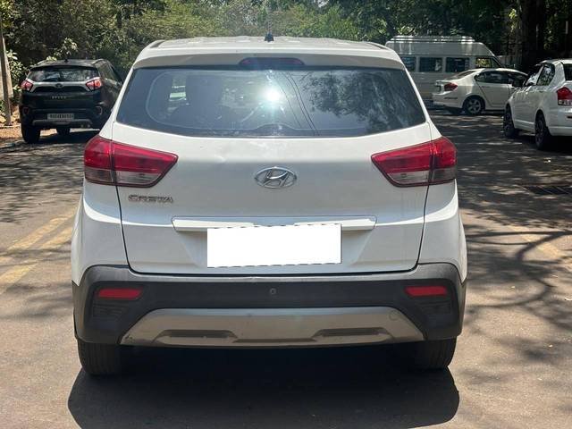 https://images10.gaadi.com/usedcar_image/4513434/original/processed_1c4d63093bb0533373e0e250a42d7a7e.jpg?imwidth=6401