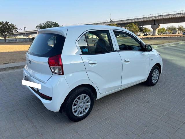 https://images10.gaadi.com/usedcar_image/4513440/original/processed_2522a8f7d7e98eafd85ee962f03948b2.jpg?imwidth=6402