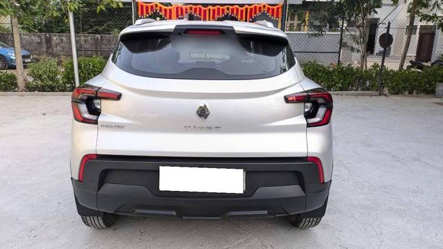 https://images10.gaadi.com/usedcar_image/4513456/original/processed_9dba4a730b1d2839aefb316f7b345d8a.jpg?imwidth=6401