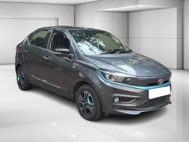 https://images10.gaadi.com/usedcar_image/4513460/original/aaefc8d87ca8783f9ada308ee36d738b.jpg?imwidth=6400