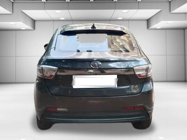 https://images10.gaadi.com/usedcar_image/4513460/original/processed_af4a0a946094fcb231f3e4761022c78c.jpg?imwidth=6401
