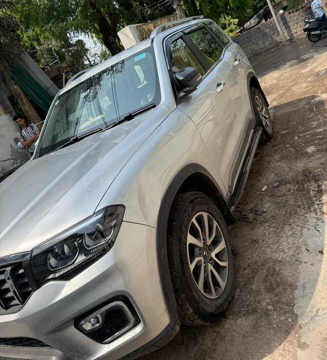 https://images10.gaadi.com/usedcar_image/4513501/original/69ce2eeec115c7083178478bc7b7487c.jpg?imwidth=6402