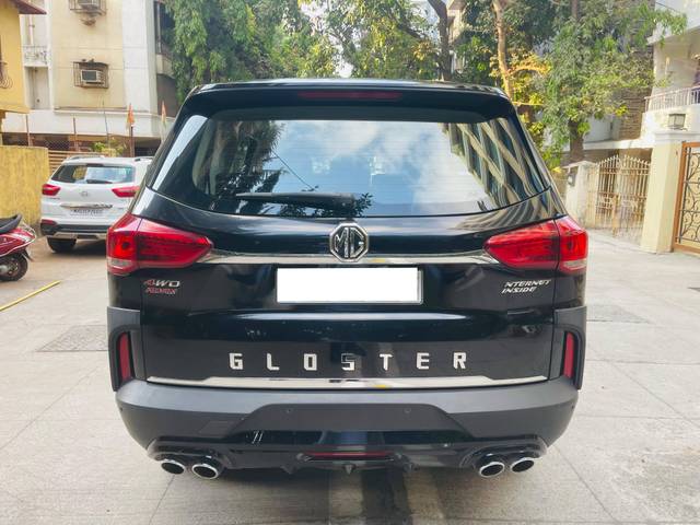 https://images10.gaadi.com/usedcar_image/4513508/original/processed_98c45c4d09ee26b0fc509870c03f1dee.jpg?imwidth=6402