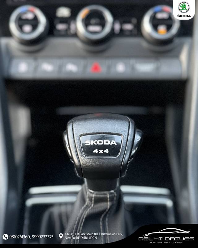 https://images10.gaadi.com/usedcar_image/4513509/original/2931805091848883d57cf27595888915.jpeg?imwidth=6402