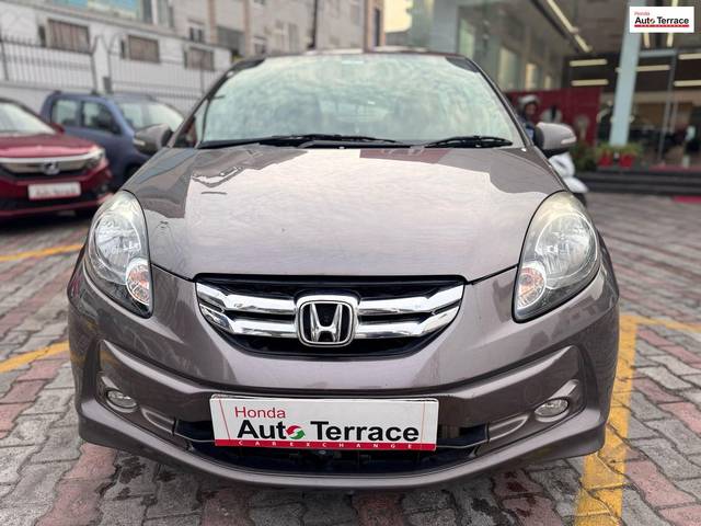 https://images10.gaadi.com/usedcar_image/4513515/original/b1daad18eae9054dfa8095f72152e771.jpg?imwidth=6400