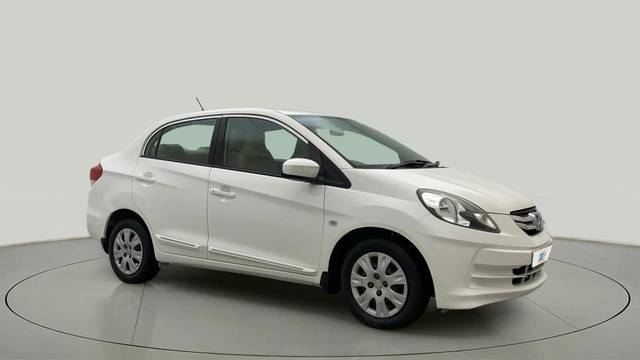 https://images10.gaadi.com/usedcar_image/4513534/original/280b59543e05577fba0db34650414657.jpg?imwidth=6400