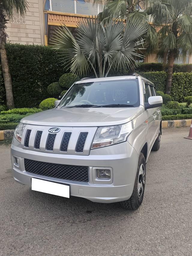 https://images10.gaadi.com/usedcar_image/4513540/original/processed_72b602549092f5e7ce103df937119886.jpg?imwidth=6400