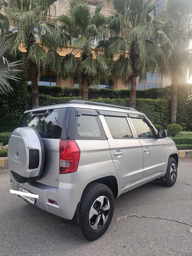 https://images10.gaadi.com/usedcar_image/4513540/original/processed_87a4733510efb18cead1027cf0400df4.jpg?imwidth=6402