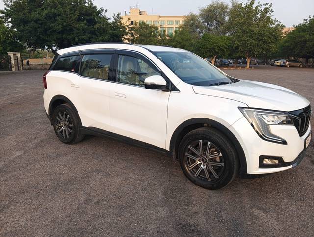 https://images10.gaadi.com/usedcar_image/4513543/original/processed_3ae80979caa27d3df3d4e3009512b61a.jpg?imwidth=6400