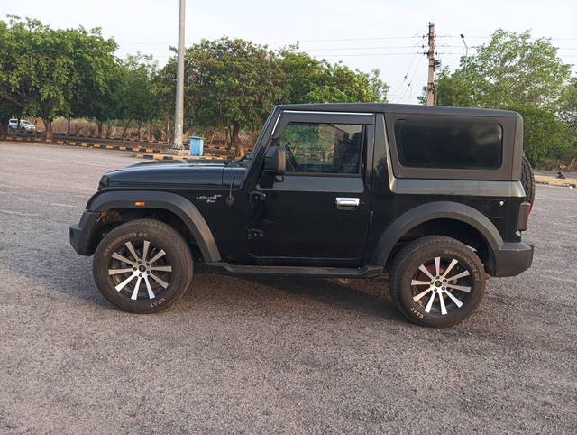https://images10.gaadi.com/usedcar_image/4513545/original/processed_0e3edfe438875c6fdf04a252952df853.jpg?imwidth=6402