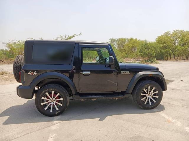 https://images10.gaadi.com/usedcar_image/4513551/original/processed_5652e58db1d76d2a1568bfbb6564eba2.jpg?imwidth=6401