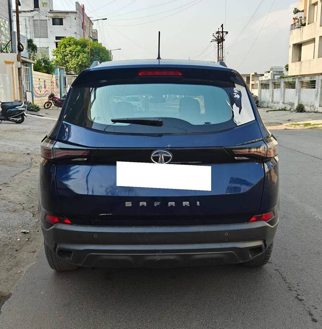 https://images10.gaadi.com/usedcar_image/4513553/original/processed_992b4fbf6cf198440d983e28eb4c391b.jpg?imwidth=6401