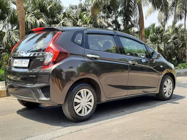 https://images10.gaadi.com/usedcar_image/4513558/original/processed_5776dbdc90e654ced7ea96271f66eb81.jpeg?imwidth=6402