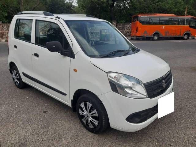 https://images10.gaadi.com/usedcar_image/4513563/original/processed_3d2430414c3a8587885f61bbc6d364e9.jpeg?imwidth=6400