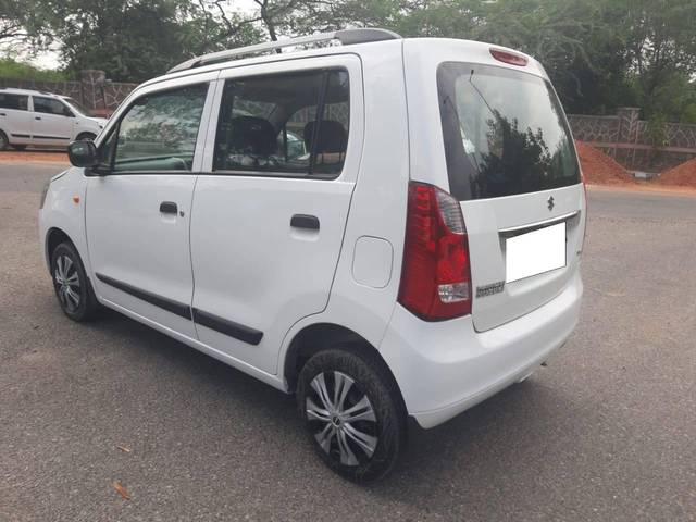 https://images10.gaadi.com/usedcar_image/4513563/original/processed_559ee66c8fd6dec855f9fcc4742fe341.jpeg?imwidth=6402