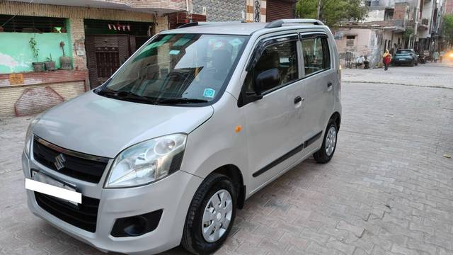 https://images10.gaadi.com/usedcar_image/4513565/original/processed_aca0798dd2cfa196134f9ff0c386ddad.jpg?imwidth=6400