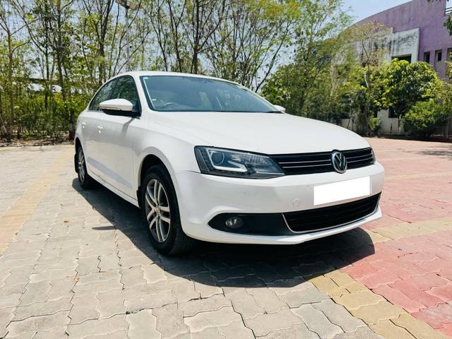 https://images10.gaadi.com/usedcar_image/4513570/original/processed_e135e87484f4d48161574f98ee1da6b5.jpg?imwidth=6400