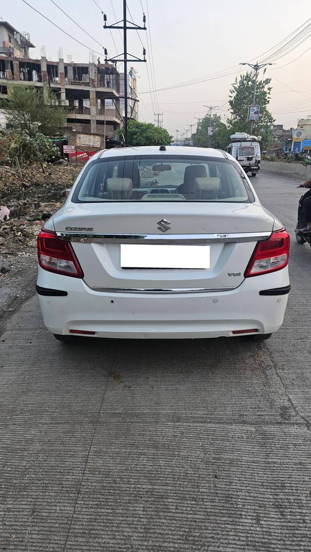 https://images10.gaadi.com/usedcar_image/4513572/original/processed_4c770cbdea8606b8bf4e2fca22a8377a.jpg?imwidth=6401