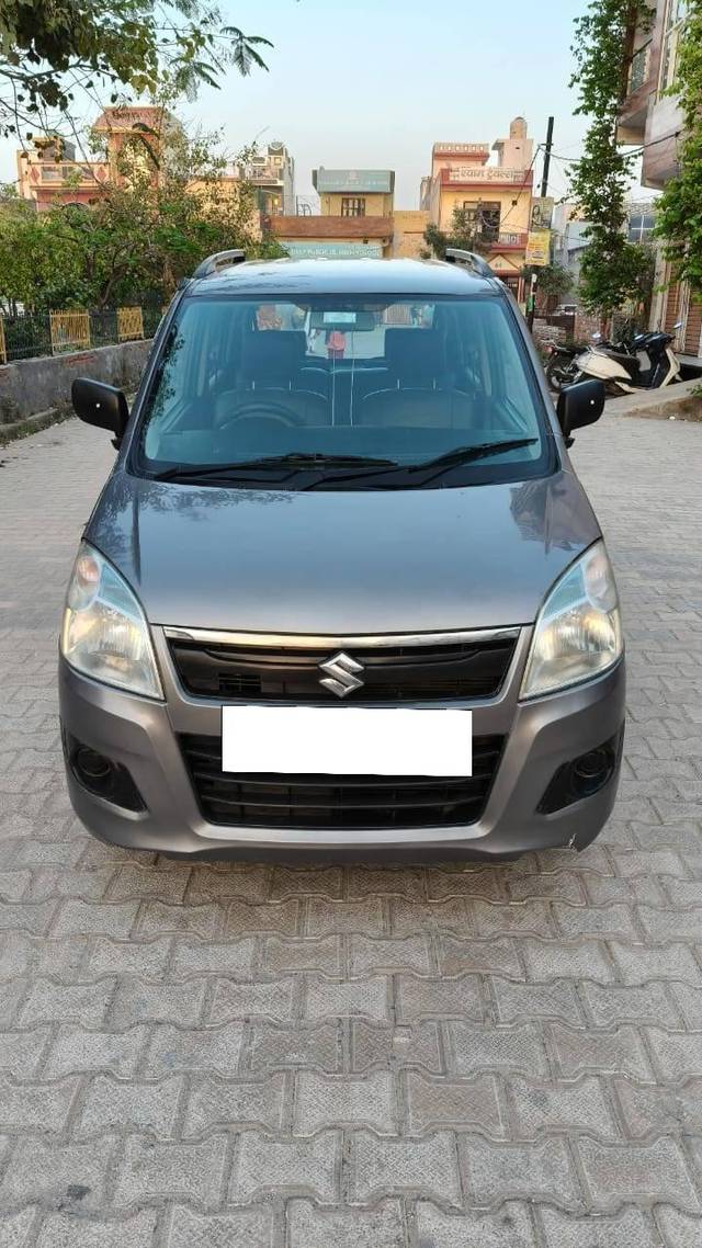 https://images10.gaadi.com/usedcar_image/4513584/original/processed_babd845c44fed124bc8056d88c86a8dd.jpg?imwidth=6402