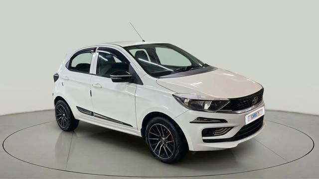 https://images10.gaadi.com/usedcar_image/4513585/original/200366132191e6939a9f78970160a629.jpg?imwidth=6400