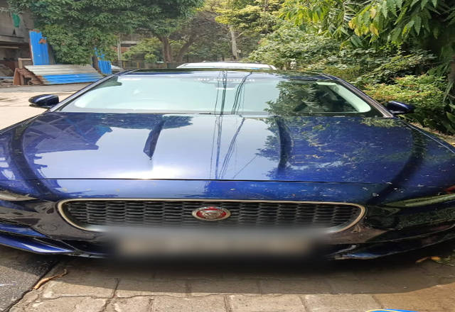 https://images10.gaadi.com/usedcar_image/4513595/original/6a90a95f-7f3b-4c07-9d9f-51f26258b896.?imwidth=6402