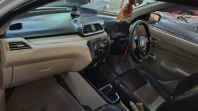 https://images10.gaadi.com/usedcar_image/4513627/original/beee428f5c8d38817f882cc4a0ba9210.jpg?imwidth=6402
