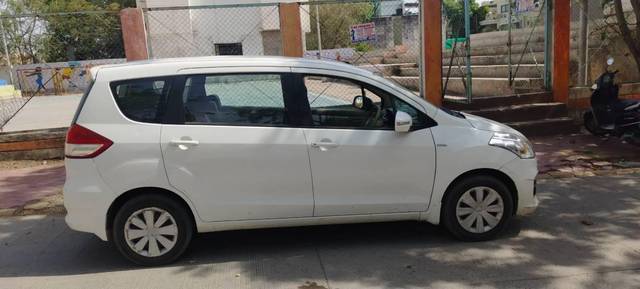 https://images10.gaadi.com/usedcar_image/4513633/original/processed_64943a3b-e66b-4228-b643-961eddbfb85a.jpg?imwidth=6401