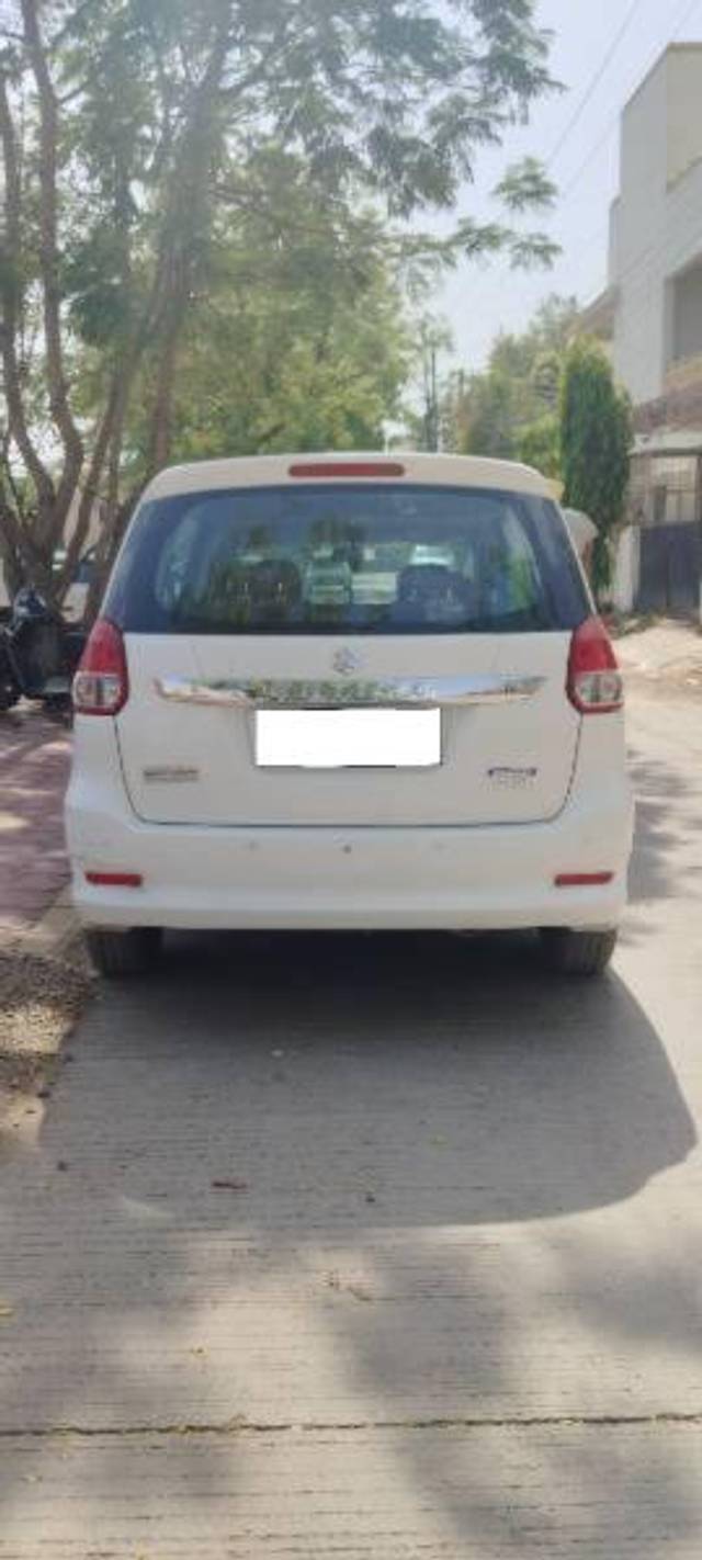 https://images10.gaadi.com/usedcar_image/4513633/original/processed_d675c6d0-f6fb-4816-976c-cee350c9ed98.jpg?imwidth=6402