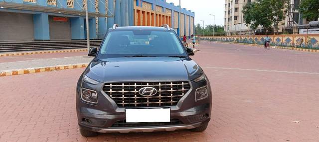 https://images10.gaadi.com/usedcar_image/4513644/original/processed_b40139a0f0770b86fbc3f25ba793f49c.jpg?imwidth=6400