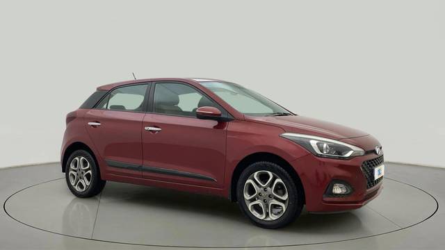 https://images10.gaadi.com/usedcar_image/4513663/original/4f0ac35a614f582124cd8f6330082f9c.jpg?imwidth=6400