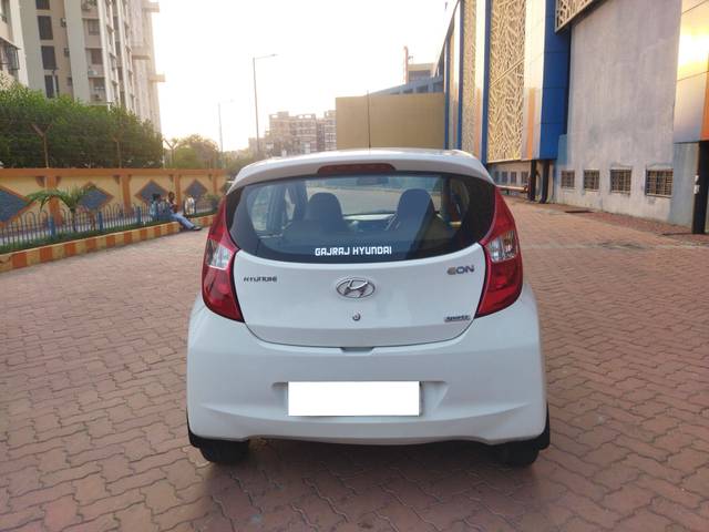 https://images10.gaadi.com/usedcar_image/4513669/original/processed_fe48c489869110f656f5fc5cc8c4a493.jpg?imwidth=6402