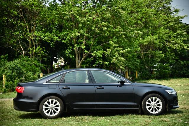 https://images10.gaadi.com/usedcar_image/4513676/original/c4661af05ac72955d824dc5c5a80e3a6.jpg?imwidth=6401
