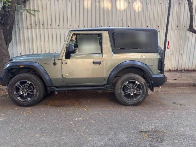 https://images10.gaadi.com/usedcar_image/4513709/original/processed_13e2d65f-b9d8-4fae-a667-9a5cf7dba5f1.jpeg?imwidth=6402