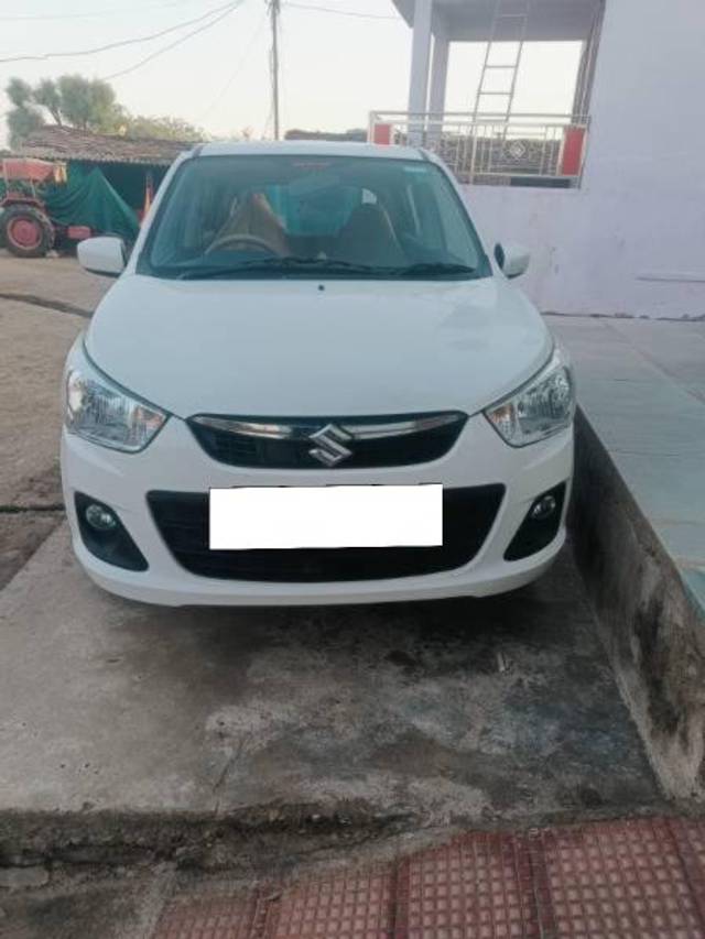 https://images10.gaadi.com/usedcar_image/4513716/original/processed_2a4d47ae-02c1-4bfa-92a8-6e66b2bd673b.jpg?imwidth=6402