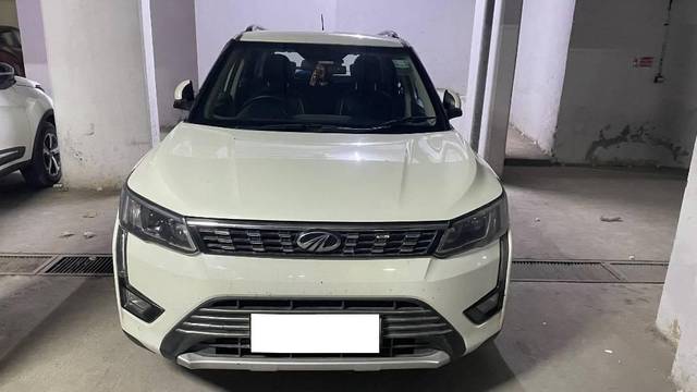 https://images10.gaadi.com/usedcar_image/4513727/original/processed_e1c535f7-68c8-4a50-a928-1a6bb426f034.jpeg?imwidth=6400