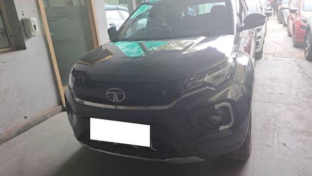 https://images10.gaadi.com/usedcar_image/4513734/original/processed_5edc9bad-4f4c-4d57-bfcc-0dcd15200f69.jpeg?imwidth=6402