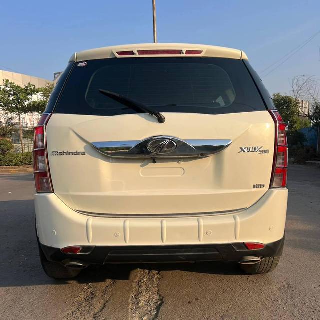 https://images10.gaadi.com/usedcar_image/4513803/original/processed_5b082c9ee679d5ce14c66aa4d583c583.jpg?imwidth=6401