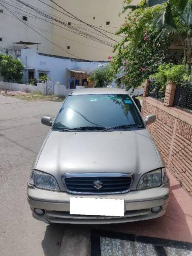 https://images10.gaadi.com/usedcar_image/4513821/original/processed_bc82c4a8-01ae-4b1f-95a4-41962ee58acc.jpg?imwidth=6402