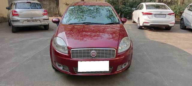 https://images10.gaadi.com/usedcar_image/4513856/original/processed_f5939d89-efb6-4198-95c0-b951391b1b62.jpg?imwidth=6400