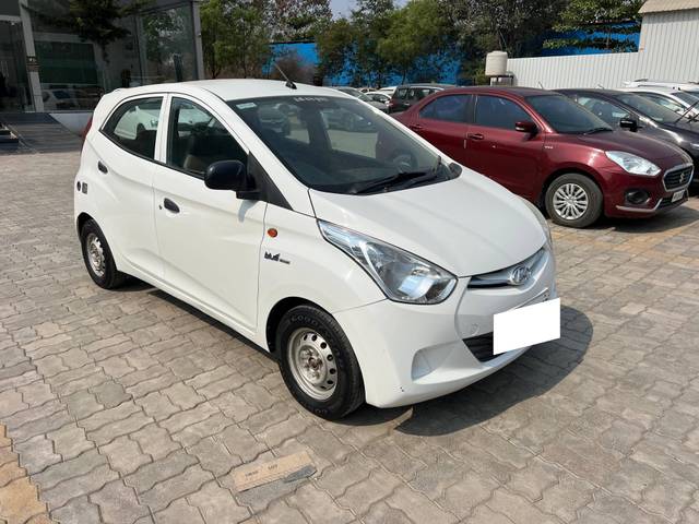 https://images10.gaadi.com/usedcar_image/4513874/original/processed_2302ae925c0c81065a608ddac226180e.jpg?imwidth=6400