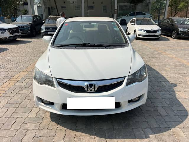 https://images10.gaadi.com/usedcar_image/4513881/original/processed_4523020b99b3ecba2265101cd8f2e64a.jpg?imwidth=6402