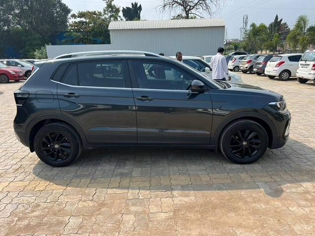 https://images10.gaadi.com/usedcar_image/4513887/original/7f25742cb2a41db3e6715cf35531495f.jpg?imwidth=6401