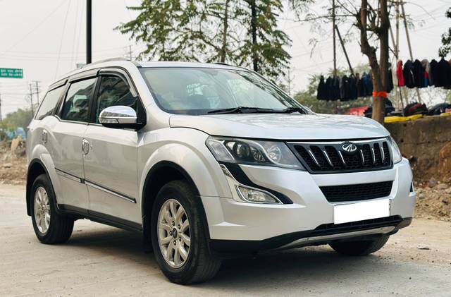 https://images10.gaadi.com/usedcar_image/4513888/original/processed_84844cc978aa16e311e2aa8c91833c41.jpg?imwidth=6400
