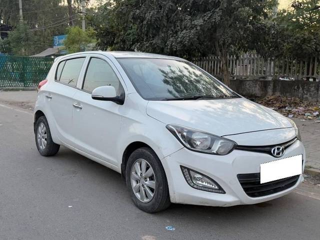 https://images10.gaadi.com/usedcar_image/4513889/original/processed_48a7c60f-4658-43bd-9490-402432850732.jpeg?imwidth=6400
