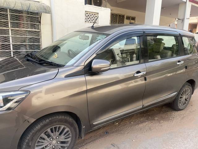 https://images10.gaadi.com/usedcar_image/4513897/original/248564d5-edc5-4922-86d7-08b79c88c582.jpg?imwidth=6401