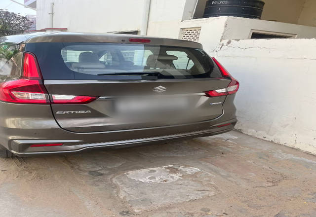 https://images10.gaadi.com/usedcar_image/4513897/original/e3953bbf-9a9a-4a56-b3e0-69d2da914a35.?imwidth=6402