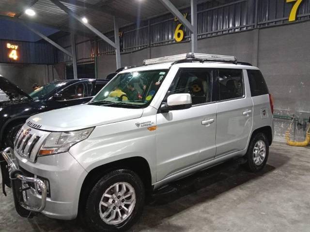 https://images10.gaadi.com/usedcar_image/4513925/original/processed_processed_4de89fff-8a89-4123-bea4-4e969745ca17.jpg?imwidth=6400
